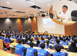 奮進中國新時代 筑夢柳工新征程 曾光安為新入職大學生授課